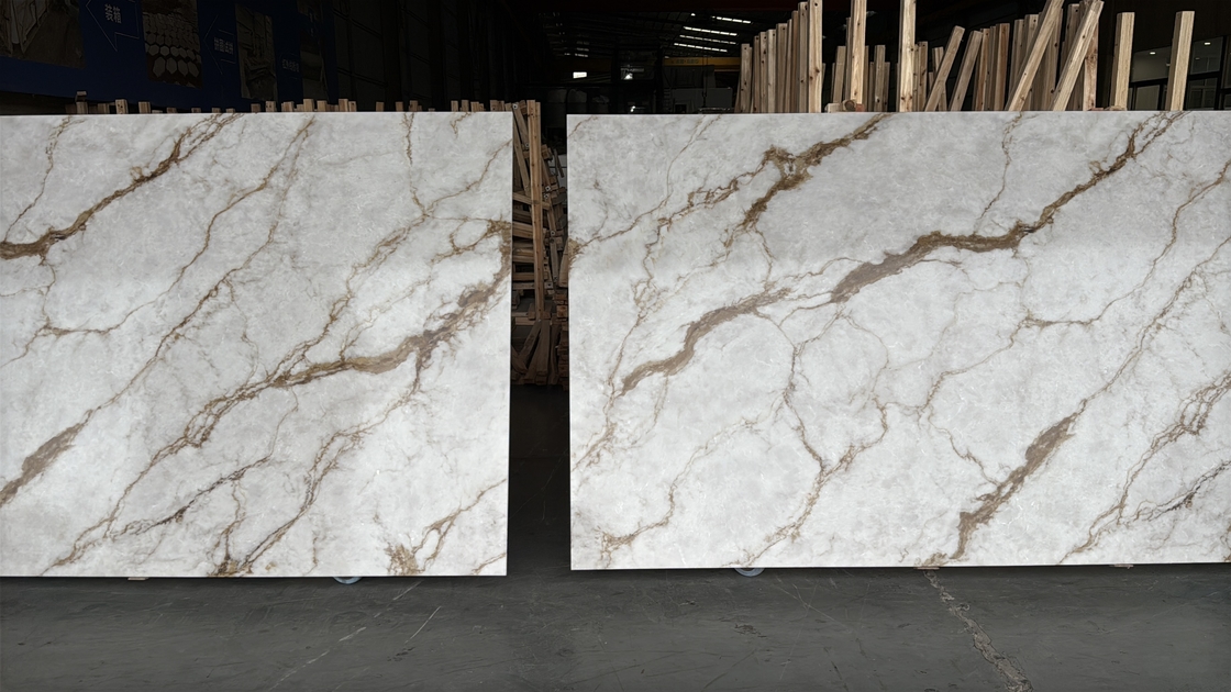 OLK1004G Sfondo multicolore con oro di Calacatta Nuova collezione Van To Full Body Stampato Quartz Stone