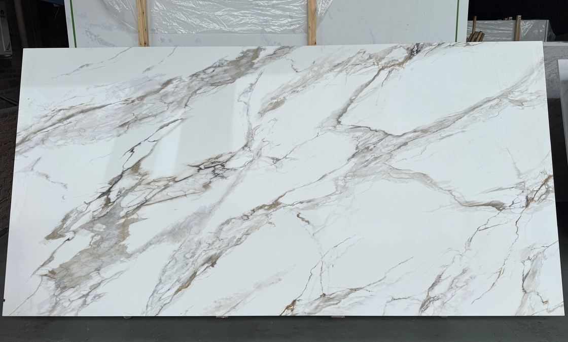 OLK1003G Calacatta Gold Nuova Collezione Quarzo Stampato a Corpo Pieno con Tecnologia di Stampa a Getto d'Inchiostro ad Alta Definizione